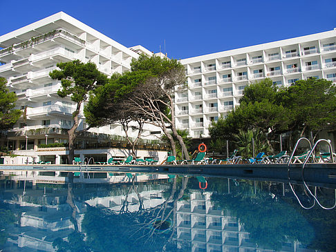 Hotel mit Pool